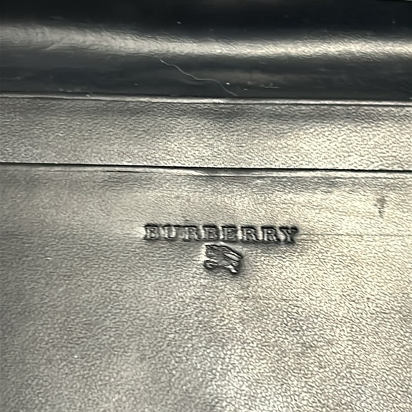 Burberry Black pebbled leather long wallet - Picture 14 of 17